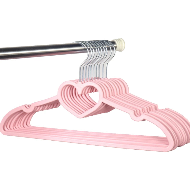 10PCS Clothes Hanger Durable Hanger ABS Heart Pattern Coat Hanger for Adult Children Clothing Hanging Supplies