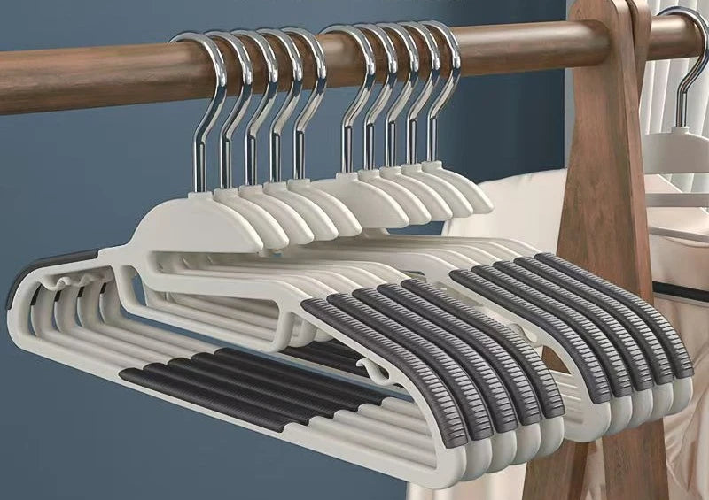 Durable 10PCS Non-Slip Clothes Hangers No Trace Home Organizer Space Saving Creative Dormitory Storage Rack
