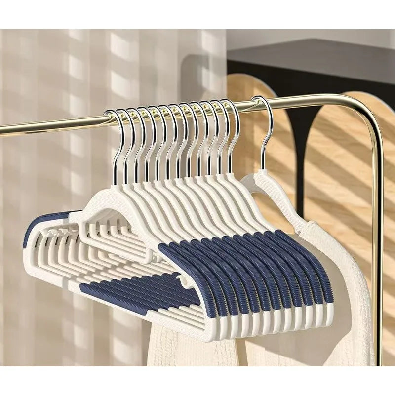 No trace dry and wet dual-use coat rack, 10 pieces, family dual card anti-slip hangers, beautiful and stylish.