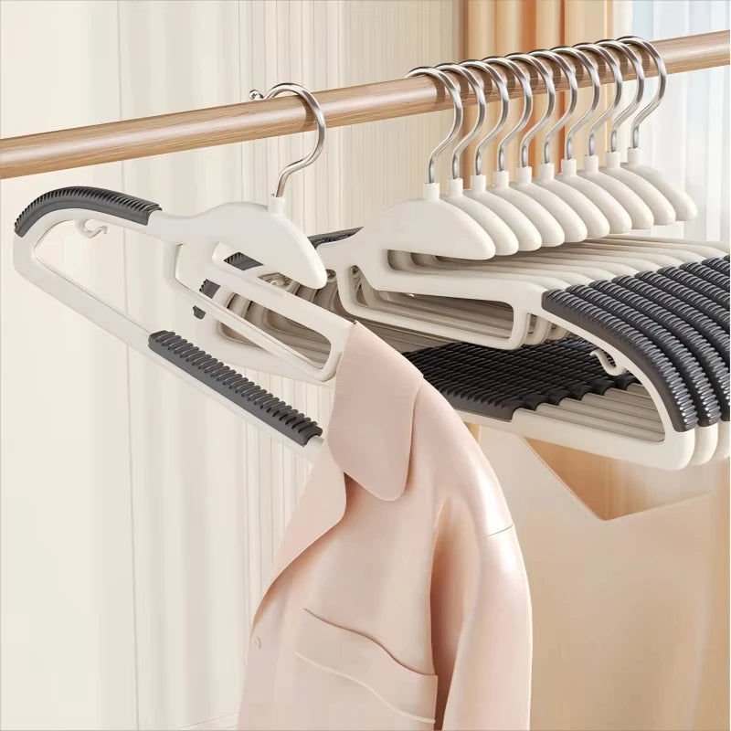 10pcs Non-Slip No Trace Hanger Coated Metal Clothes Hangers Thicken Suit Coat Shirt Jacket Hanging Hanger with Round Notches