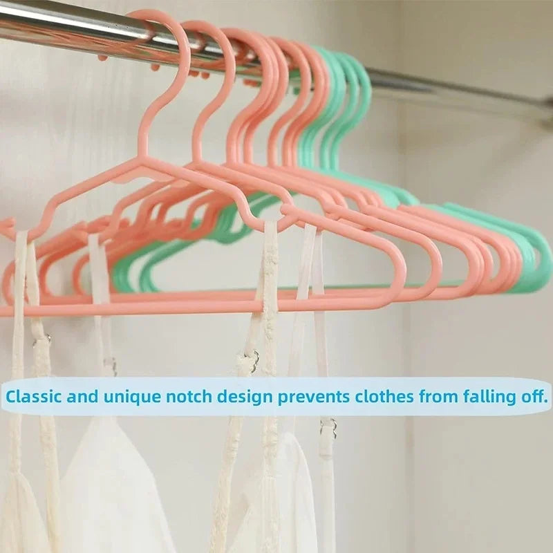 Clothes Hangers, Non Slip Plastic Coat Hangers, Space Saving Hangers, Heavy Duty, Hanging Dry Wet Clothes