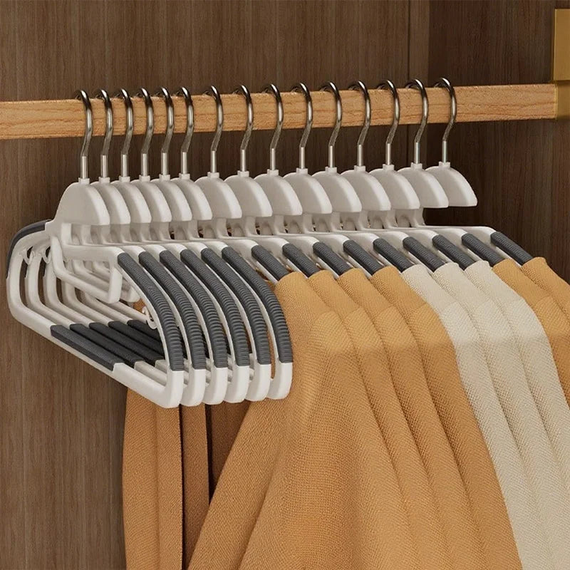 10pcs Non-Slip No Trace Hanger Coated Metal Clothes Hangers Thicken Suit Coat Shirt Jacket Hanging Hanger with Round Notches