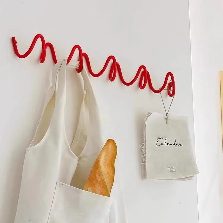 Creative Wave Coat Racks Minimalist Clothes Racks Wall Organizer Coat Hanger Living Room Clothing Shelf Interior Furniture