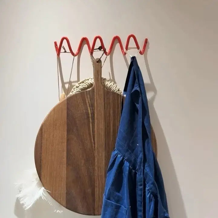 Creative Wave Coat Racks Minimalist Clothes Racks Wall Organizer Coat Hanger Living Room Clothing Shelf Interior Furniture