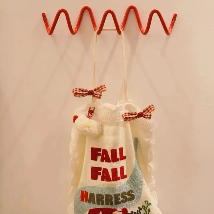 Creative Wave Coat Racks Minimalist Clothes Racks Wall Organizer Coat Hanger Living Room Clothing Shelf Interior Furniture