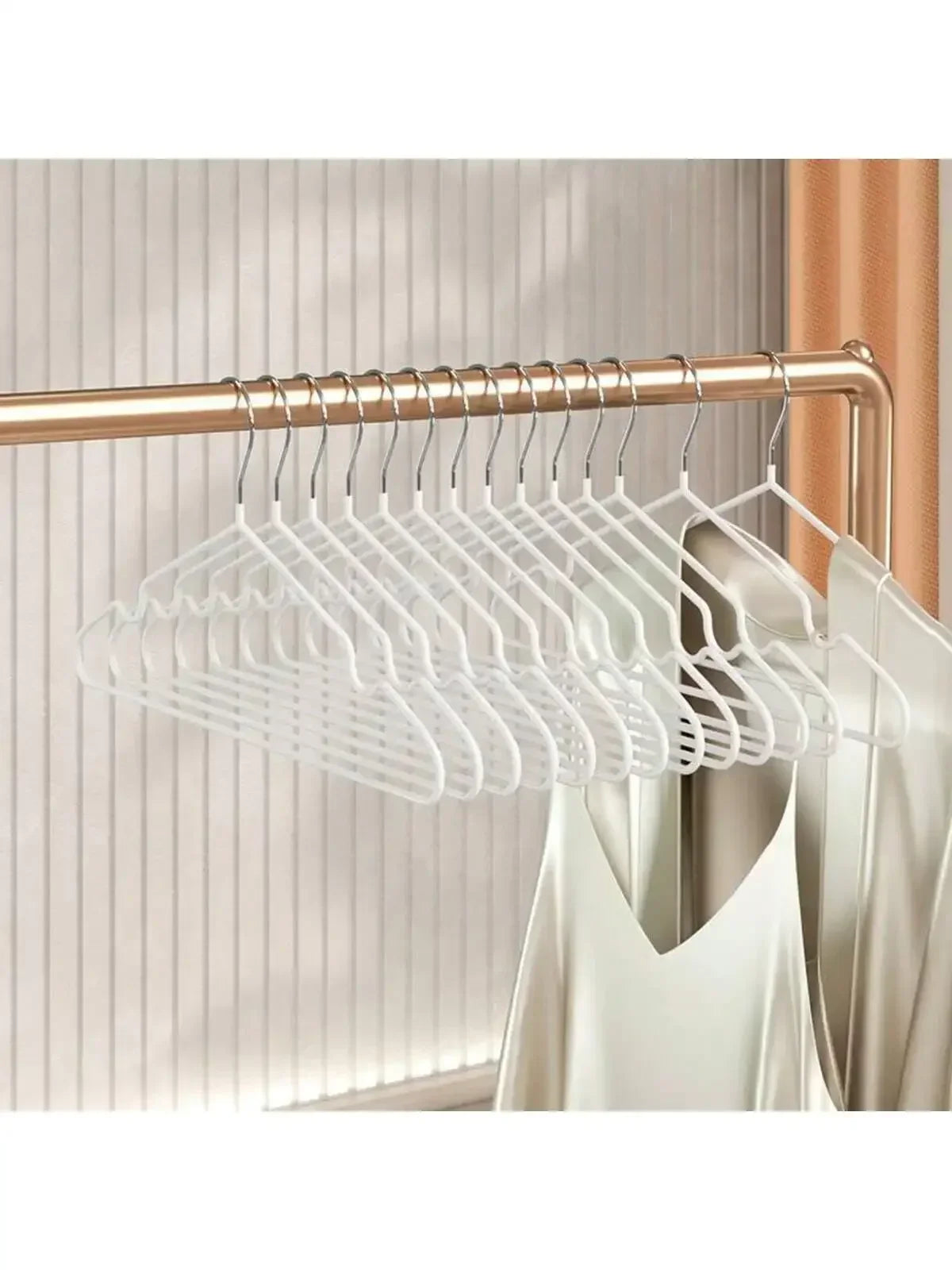 10pcs- Metal Traceless No-slip Clothes Hangers, Durable Strong Clothes Racks, Household Space Saver For Organization Of Bedroom,