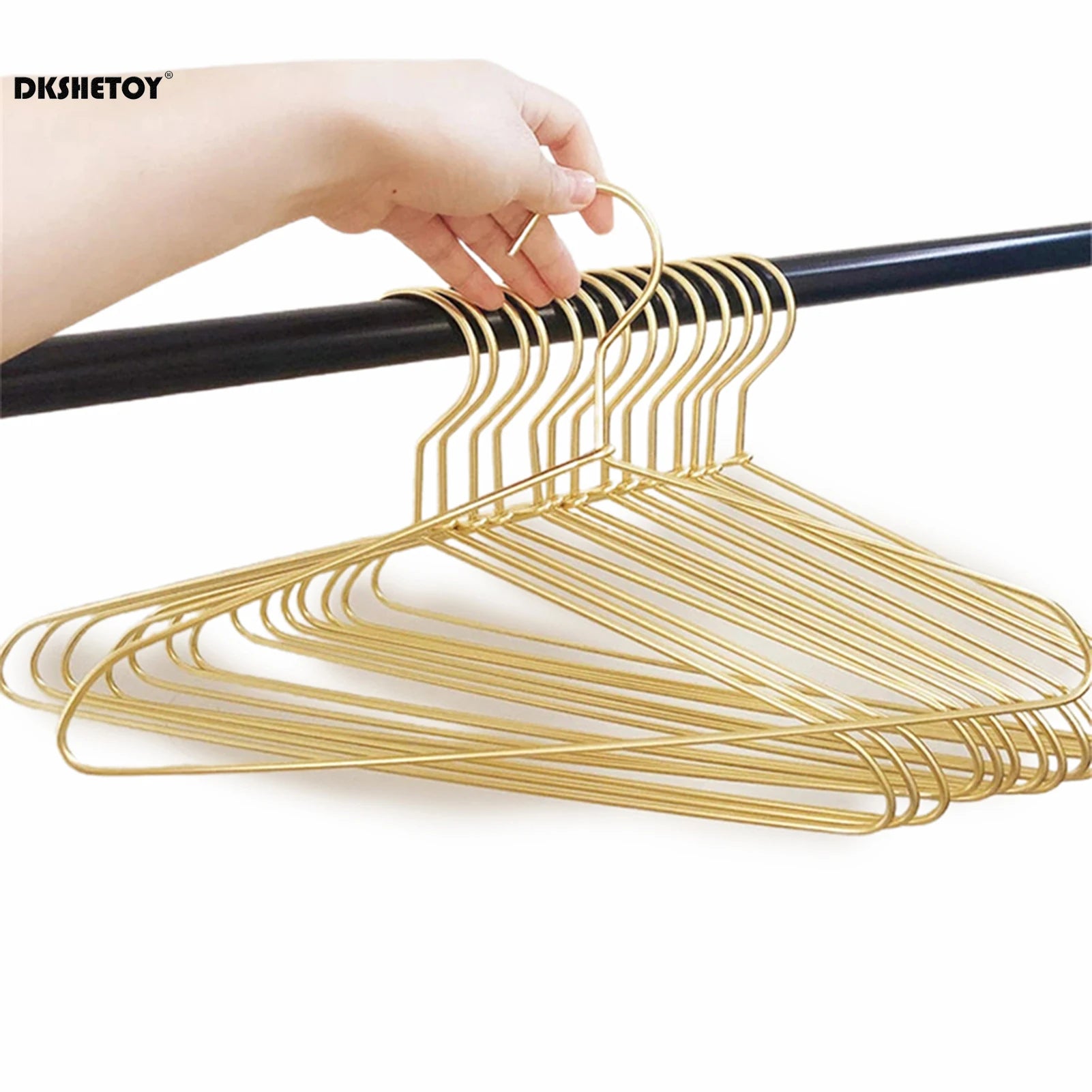 Delicate Metal Clothes Hangers Silver Gold Lightweight Sturdy Clothing Coat Hanger for Hanging Shirts T-Shirts Blouses