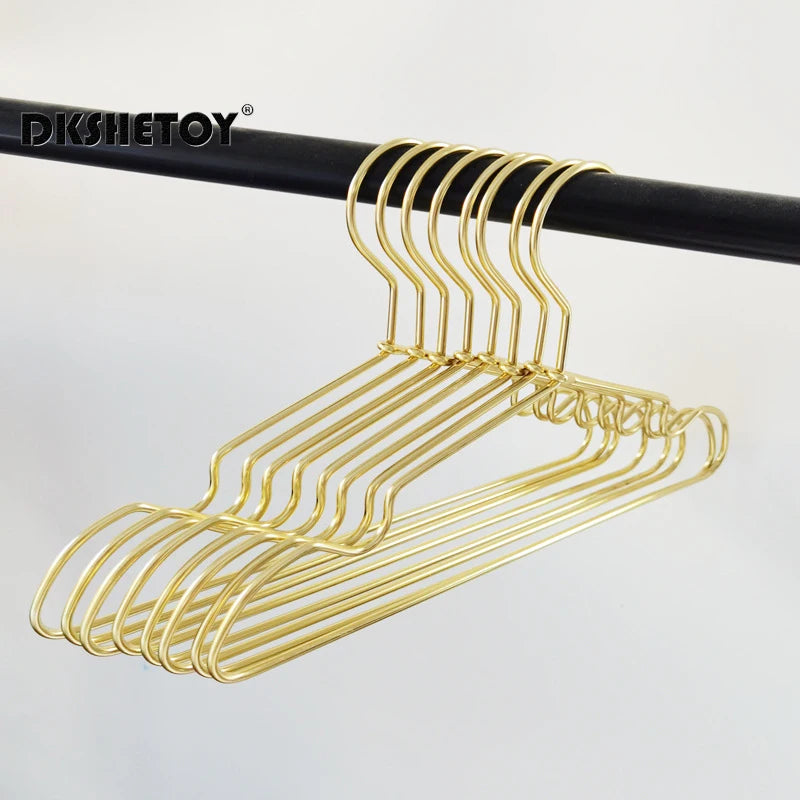 Delicate Metal Clothes Hangers Silver Gold Lightweight Sturdy Clothing Coat Hanger for Hanging Shirts T-Shirts Blouses